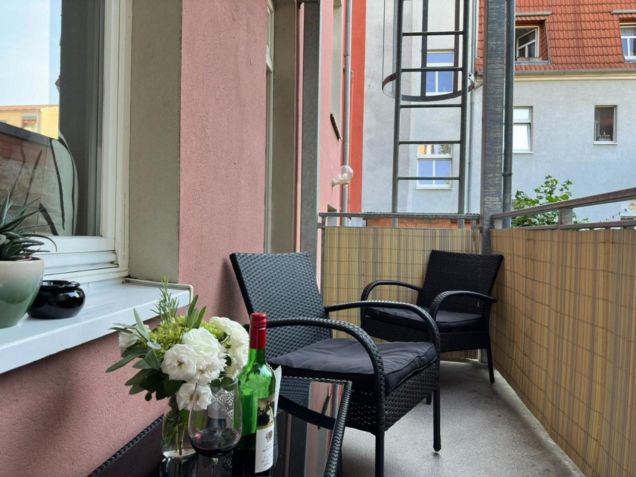 Appartement "Stadtgefluester" Im Zentrum, Inkl Stellplatz, 2 Betten, Babybett, Balkon, Gratis Kaffee Und Tee, Wlan Bautzen Exterior foto