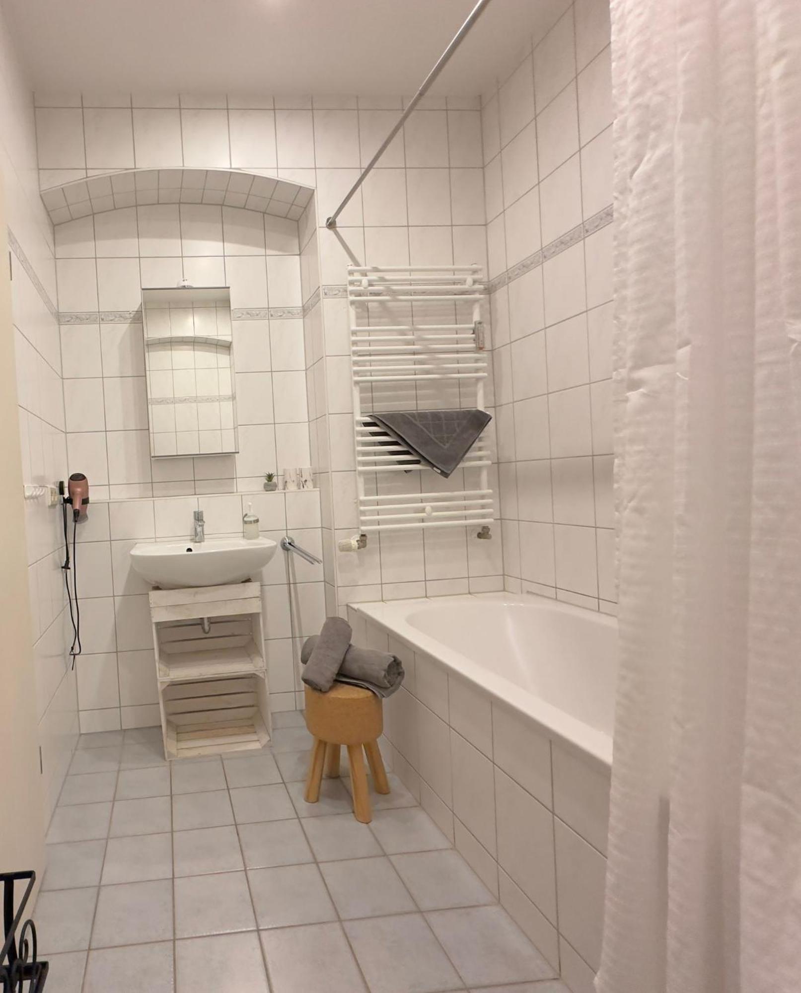 Appartement "Stadtgefluester" Im Zentrum, Inkl Stellplatz, 2 Betten, Babybett, Balkon, Gratis Kaffee Und Tee, Wlan Bautzen Exterior foto
